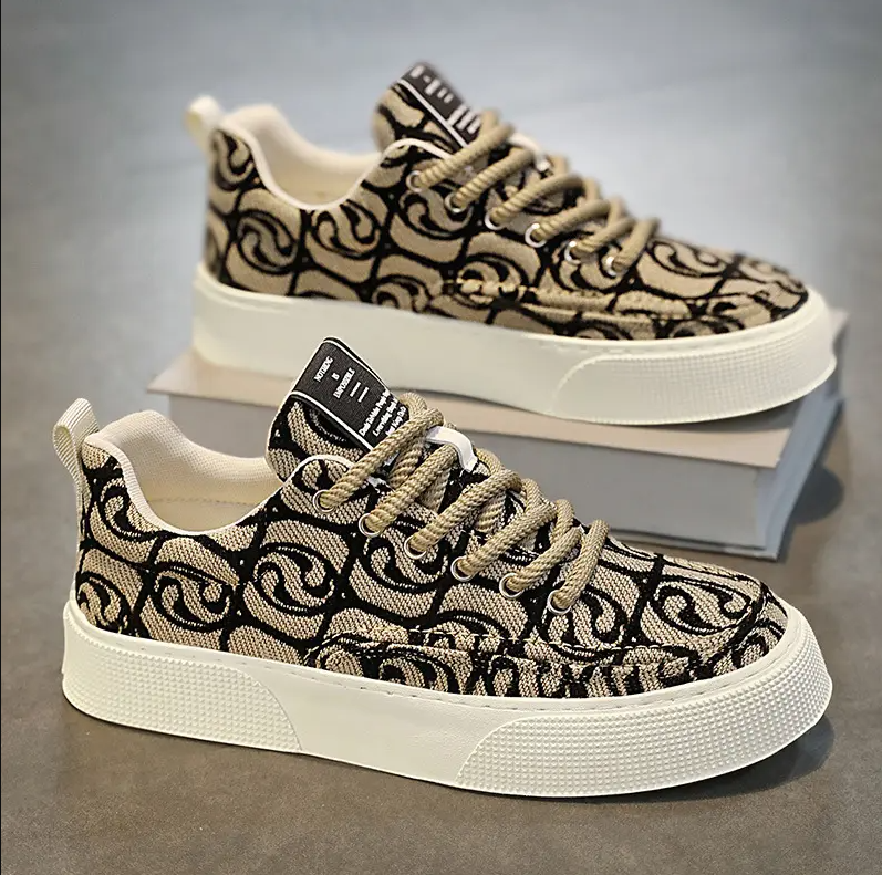 Low Top Canvas Sneaker